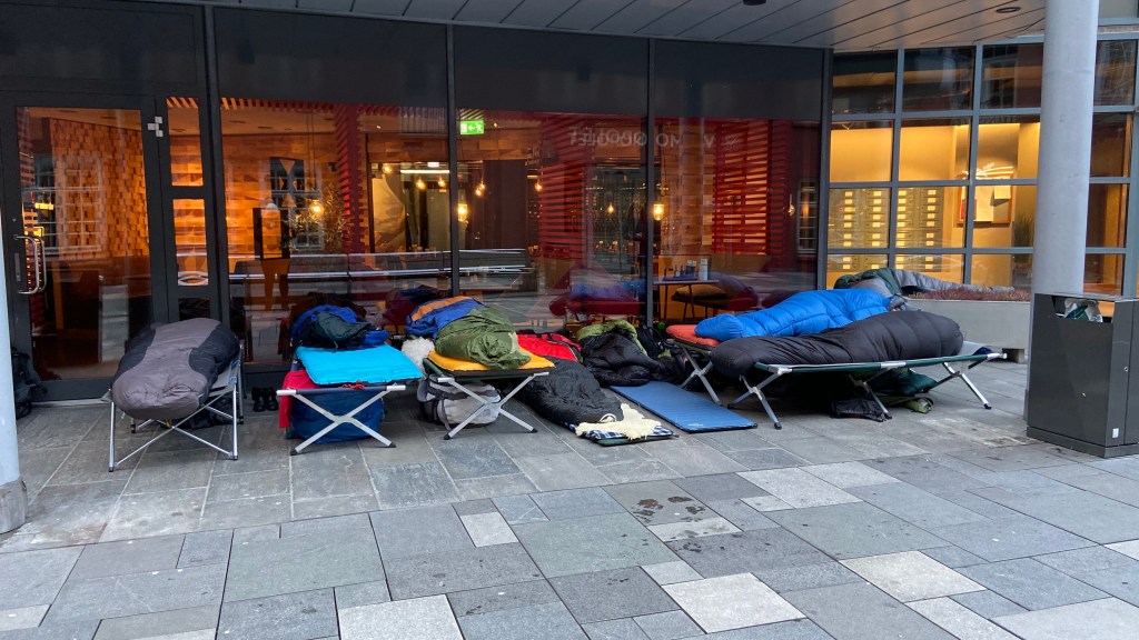 Burgundslipp sleeping arrangements